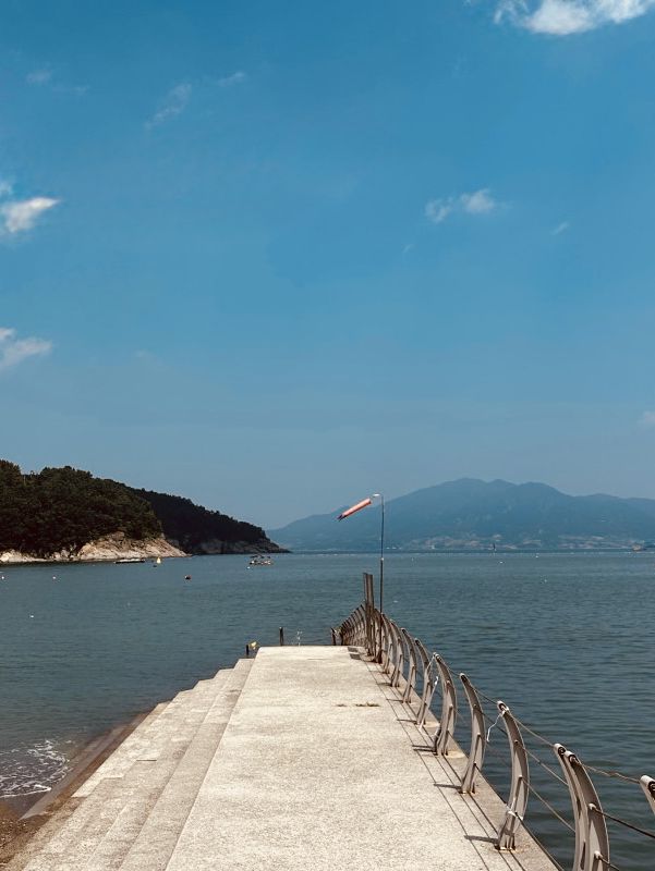 Manseongri Black Sand Beach: Yeosu's Unique Coastal Retreat