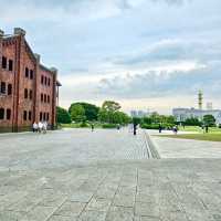 橫濱紅磚倉庫｜逛街、看海、還有小花園的完美散步行程