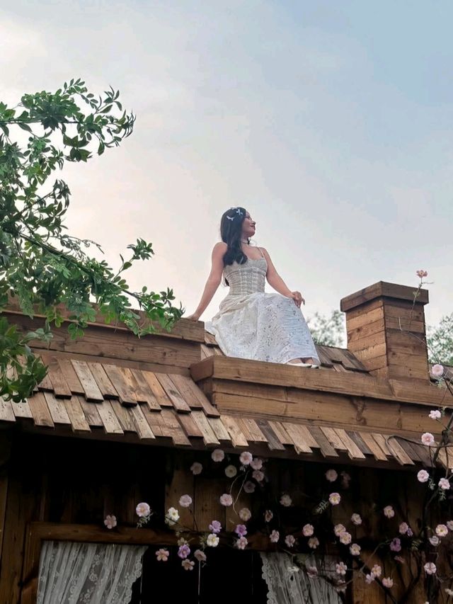 Khu vườn ngập tràn hoa xinh thơ mộng bên Sông mới toanh tại q2 🌷🌸💐