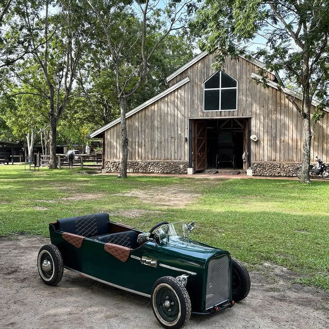 Rancho Charnvee resort & country club 🏡🪵