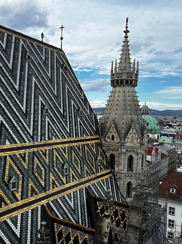 【ウィーン・シュテファン大聖堂】⛪街のシンボルで歴史を感じる