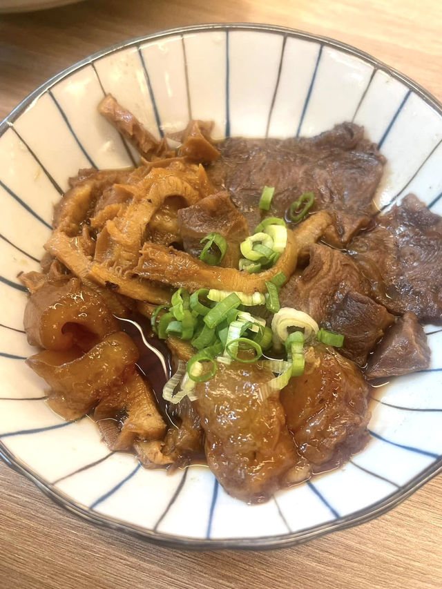 文青飯館吃古早味家常菜  💕 炸排骨一級棒⋯忠青商行