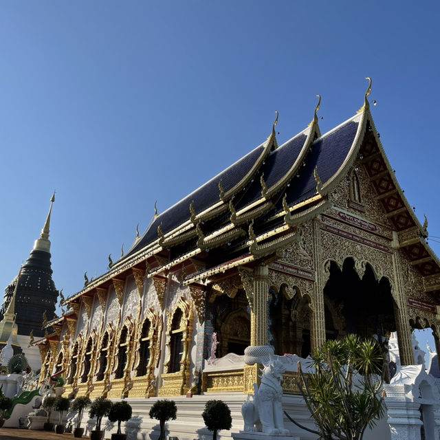 วัดบ้านเด่น - สถาปัตยกรรมงดงามแห่งเชียงใหม่