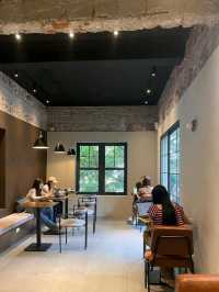 HOW Cafe