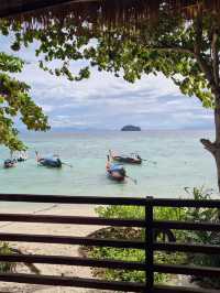ปล่อยใจชิวที่หลีเป๊ะ ที่ Cast away resort