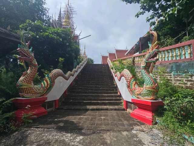 กราบพระธาตุ 4ครูบา เกจิดังทางเหนือ