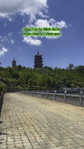 🌿 Ninh Binh – A Perfect Day Trip from Hanoi You Won’t Regret! 🚣‍♀️⛰️