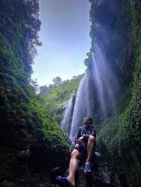 วิธีเดินทางไป Madakaripura Waterfall
