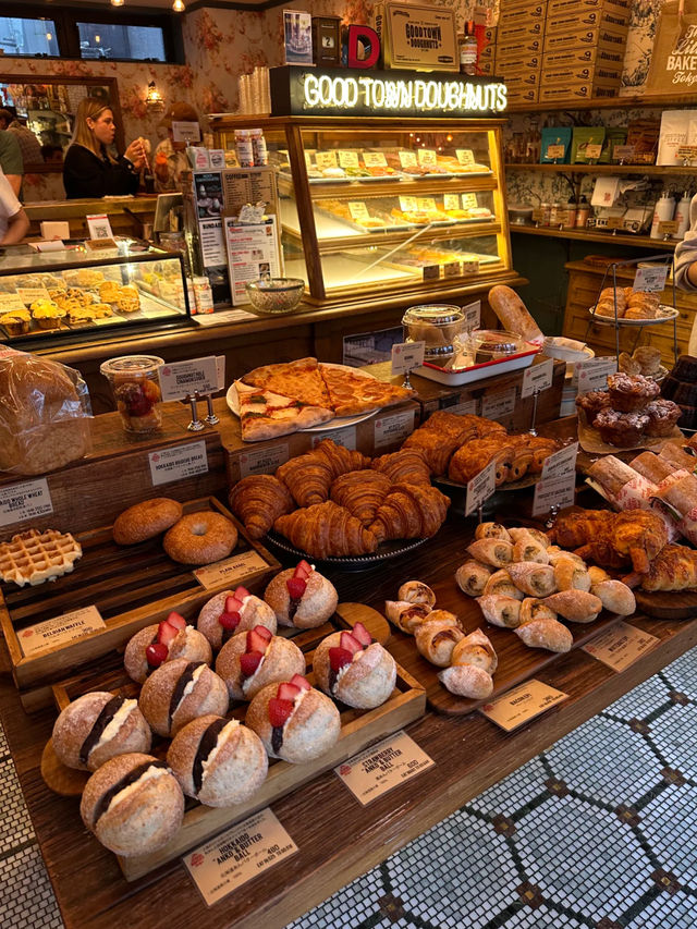 🥐 The Little BAKERY Tokyo – Retro-American Bakery in Harajuku