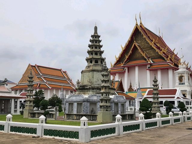  วัดกัลยาณมิตร วรมหาวิหาร กรุงเทพ