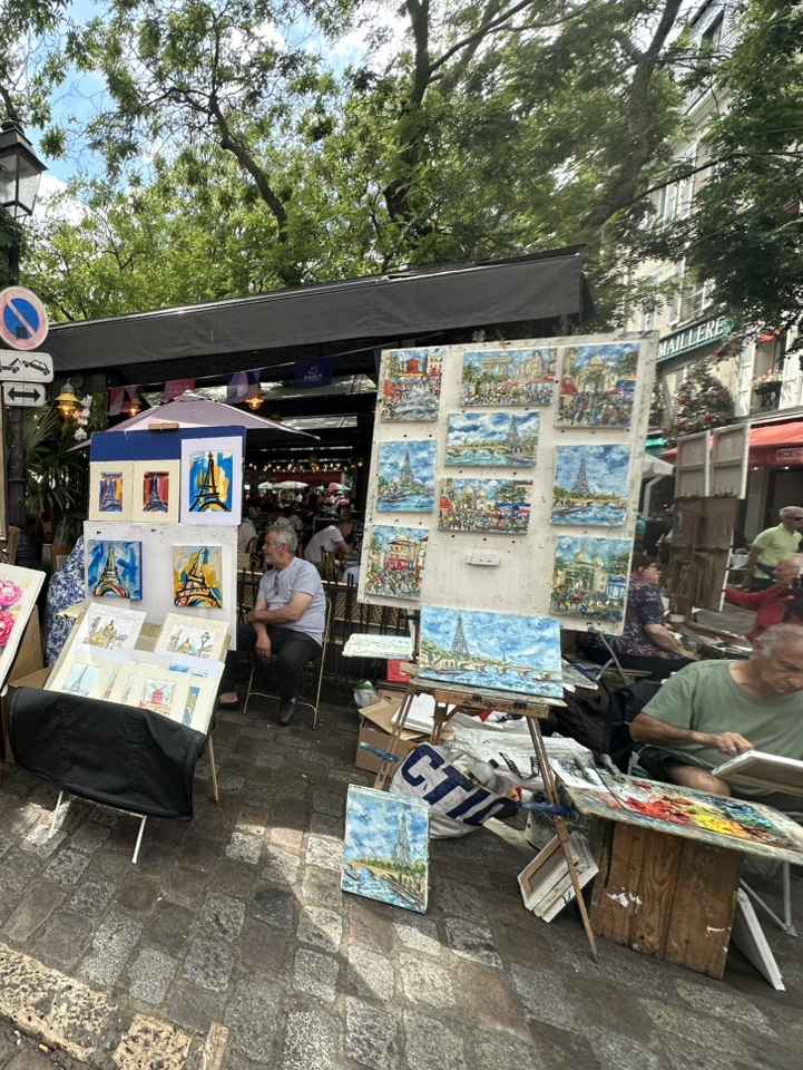 🎨芸術家たちの丘・モンマルトルで、パリの“絵になる時間”を