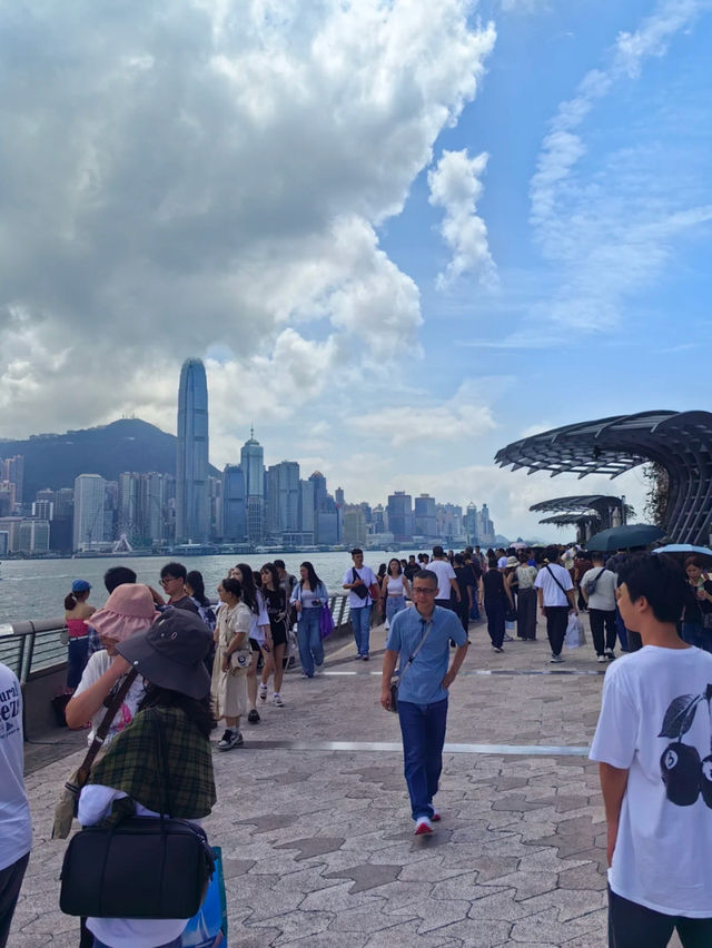 Victoria Harbour: The Heartbeat of Hong Kong on a Budget