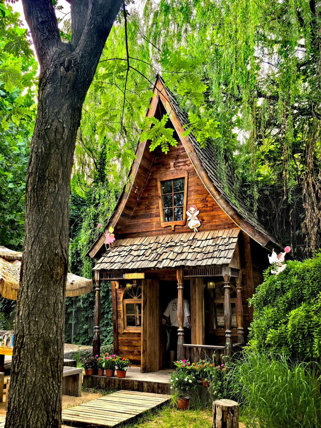 Beijing | Rueen Town – A Fairy Tale Village Hidden in the City