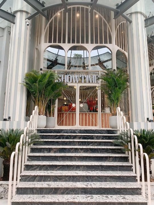 Showtime Coffee & Brunch