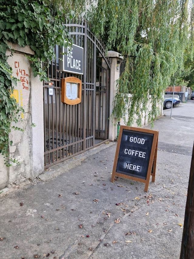 RePlace.The Brunch Club