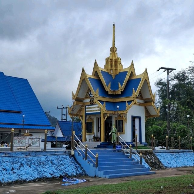สักการะเสด็จในกรมหลวงชุมพรฯ ณ หาดอรุโณทัย