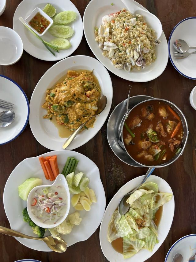 ครัวแสมสาร ซีฟู้ด 