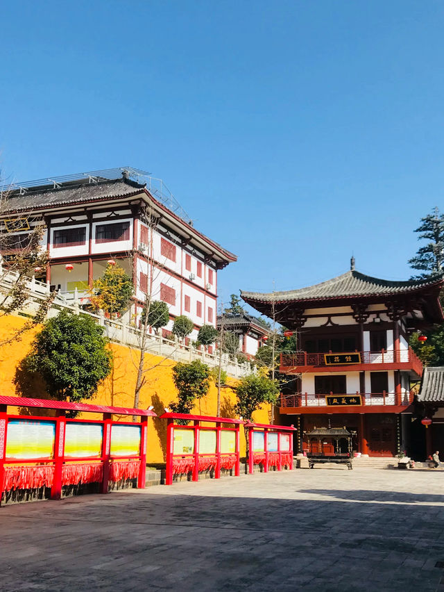 Qianshan Temple ⛩️