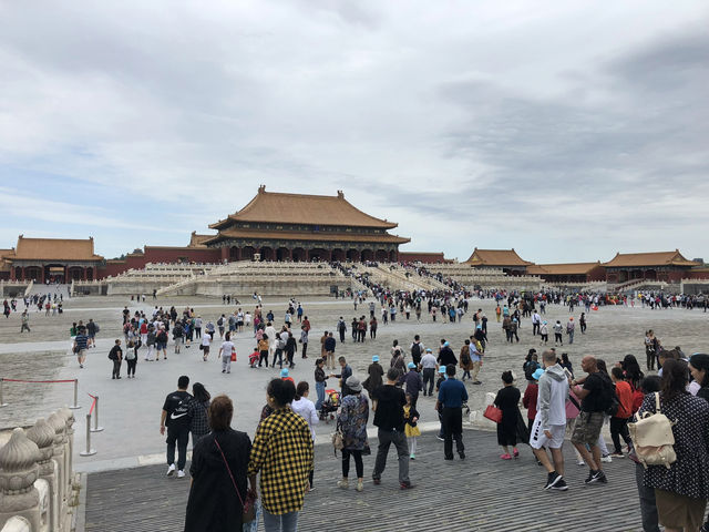 【紫禁城（故宮博物院）｜中国・北京 「皇帝しか歩けなかった道を、いま自分が歩いてる」】
