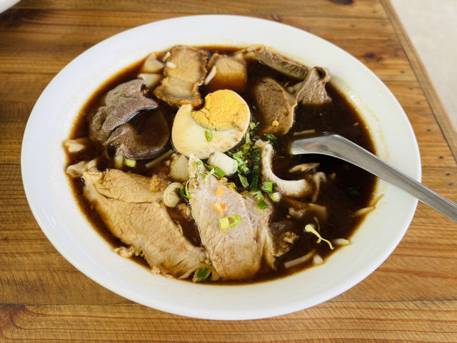 🌟ร้านอร่อยศรีราชา เครื่องแน่นให้เยอะ
