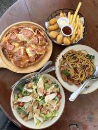The Ruby Sea Café – ภูเก็ต 🪼✅