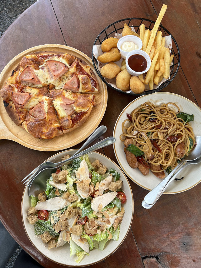 The Ruby Sea Café – ภูเก็ต 🪼✅