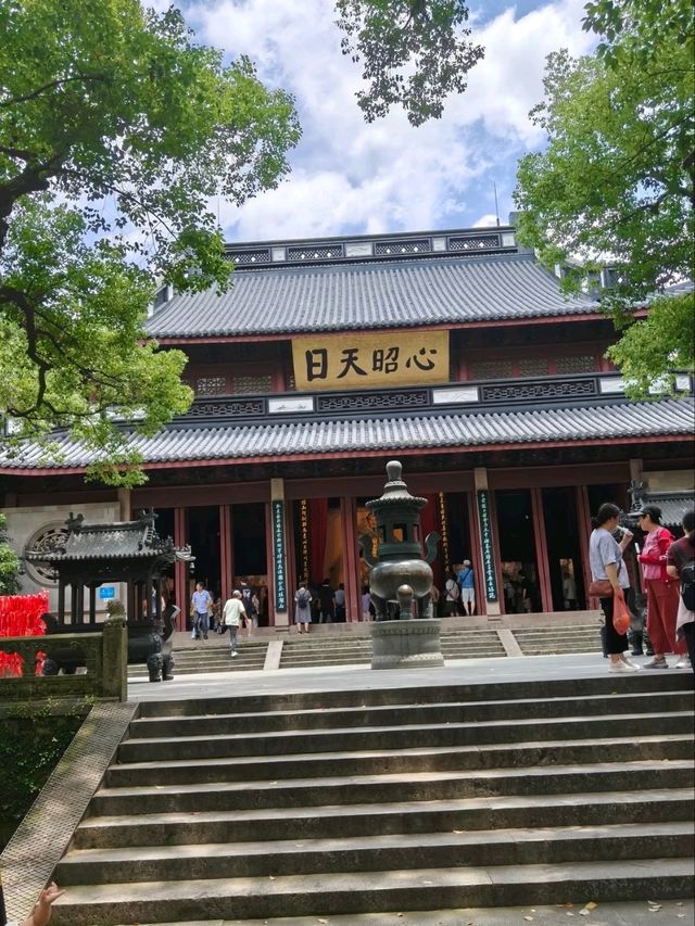 Yue Fei Temple – Where Heroism Echoes Through Time