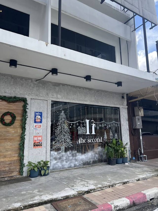 The Second Hatyai, European Fusion with Loft Style Elegance