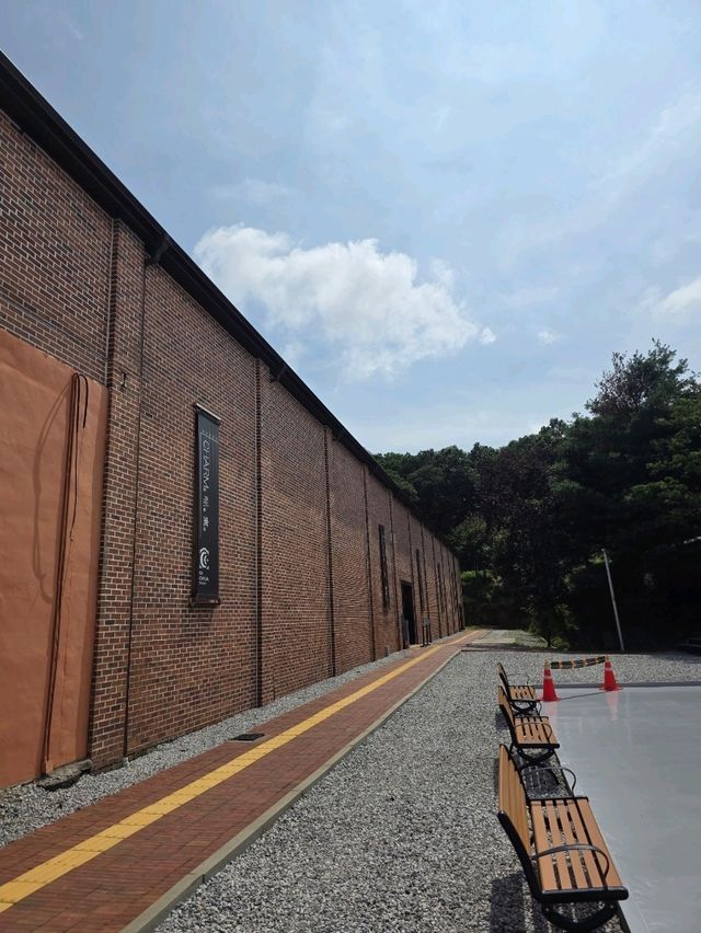 아이와 반려견까지 함께하는 자연 속 복합공간