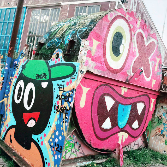 アムステルダムの秘密基地!NDSM Fuseで出会うアートと創造の1日🎨 アムステルダムの秘密基地!NDSM Fuseで出会うアートと創造の1日🎨