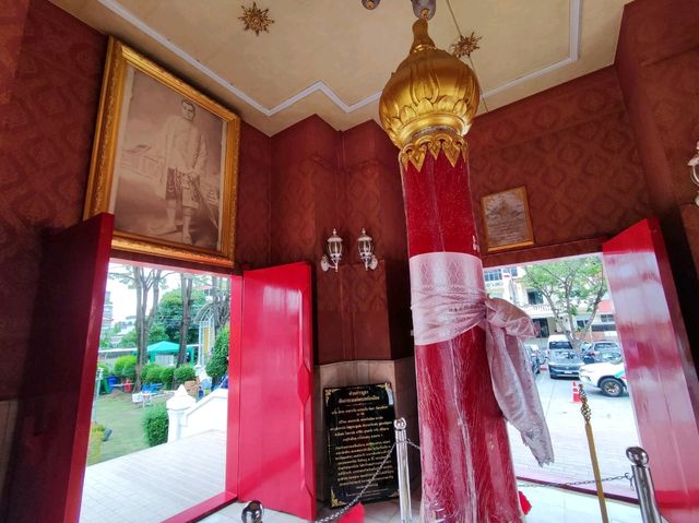 พามาสักการะสถานที่ศักดิ์สิทธิ์เมืองนนทบุรี