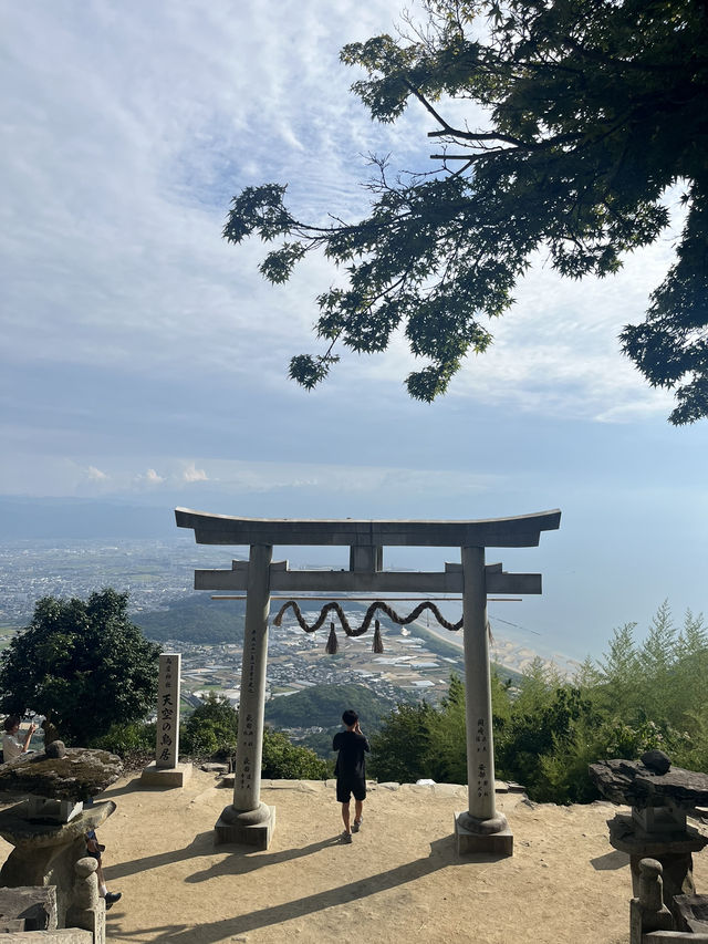 【瀬戸内海を望む大絶景✨“天空の鳥居”⛩】