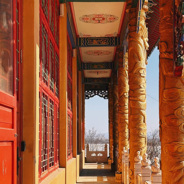 晴天下的媽祖廟建築美景🌞