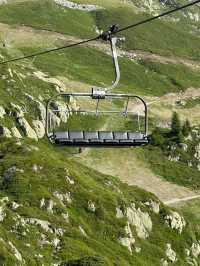 Revolving Around the Beauty of Nature: Eyes – France 