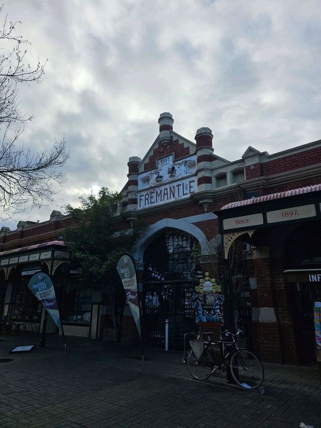 Weekend Wander: Brunch, Local Markets & Iconic Fish & Chips in Fremantle & North Perth ✨🍳🦈