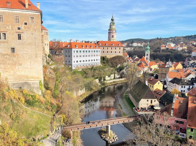 Cesky Krumlov….ล่องเรือผ่านเมืองเก่า 