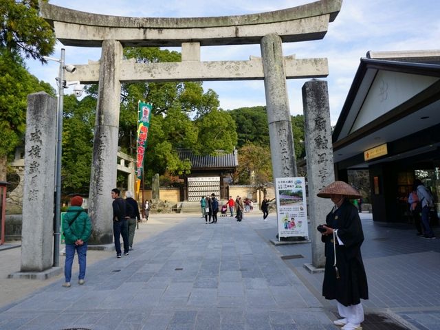 ไหว้พระ + ช้อปเพลิน ที่วัดโทโชจิ ฟุกุโอกะ 🌸 ไหว้พระ + ช้อปเพลิน ที่วัดโทโชจิ ฟุกุโอกะ 🌸