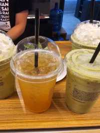 🌿 จิบชา เคล้าลม ชมวิวเขียวที่ไร่ชาฉุยฟง เชียงราย