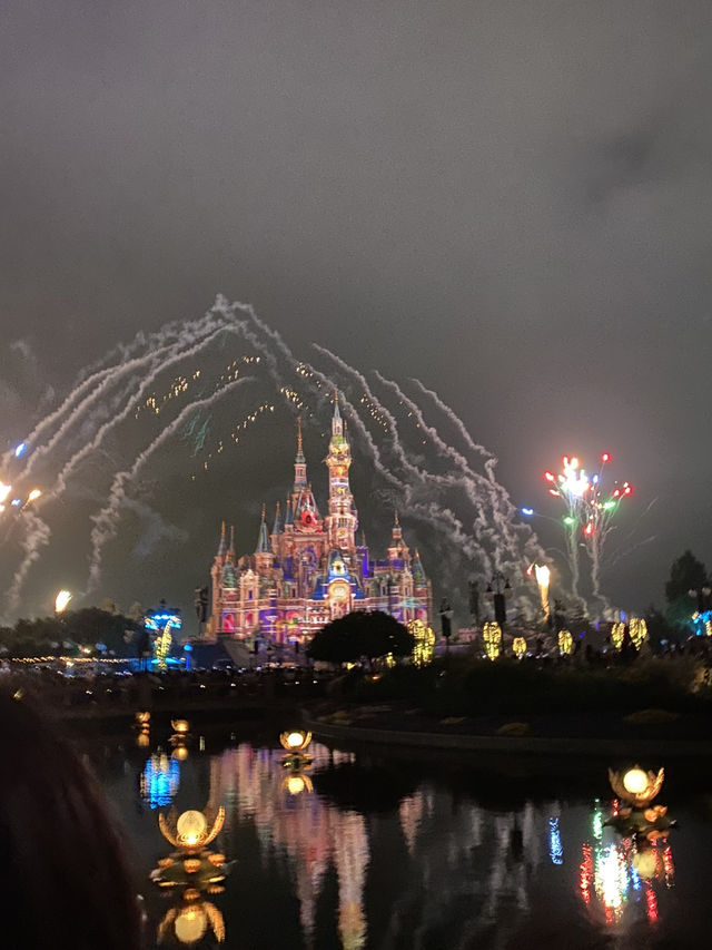 สานฝันวัยเด็กที่ Shanghai Disneyland