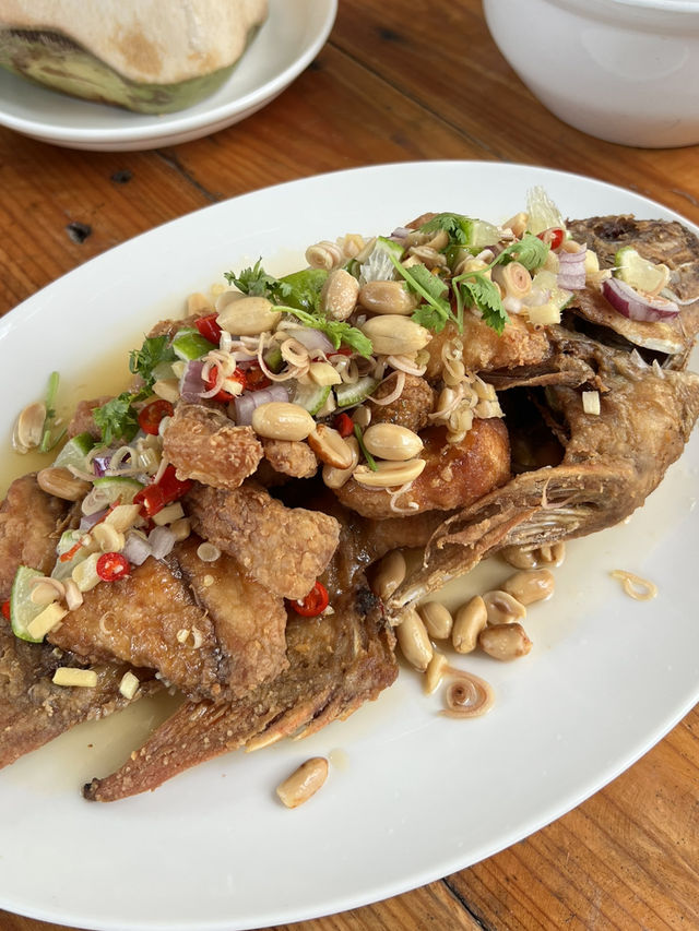 ร้านอาหารวิวดีโซนแม่วาง ร้านอาหารวิวดีโซนแม่วาง