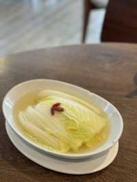 $398有黑醋骨、半隻北京填鴨、白菜同包茶位錢。