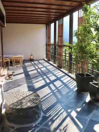 【箱根を代表する名旅館】和の伝統と現代のスマートさを感じる一流旅館