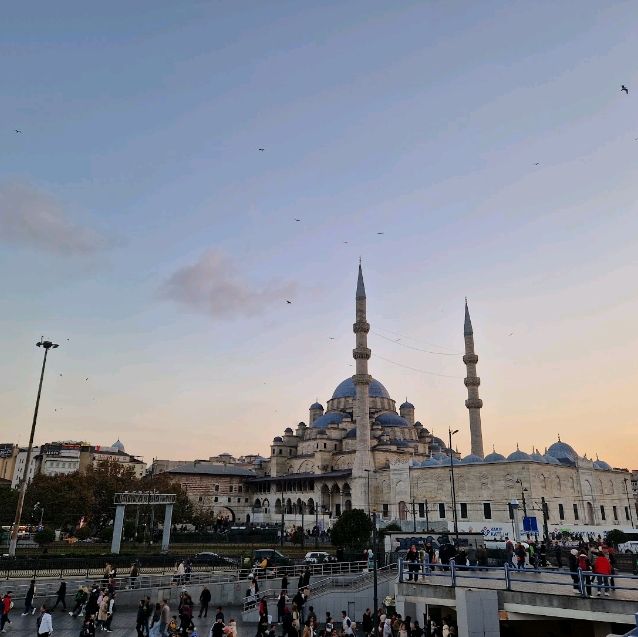 Yeni Cami Mosque in Istanbul! 🌍✨