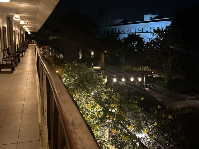 Stunning Bambo Garden Hotel after sunset 
