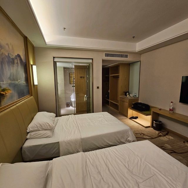 one of the weirdest hotel experience..