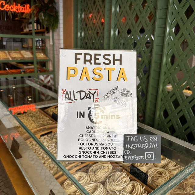 Pocket friendly fresh pasta in Rome!🇮🇹