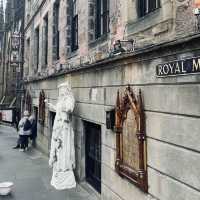 A Welcoming Walk: Hospitality and Community in Edinburgh’s Streets