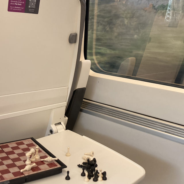 带你横穿西班牙的火车 从camp Tarragona 到 vigo guixar 