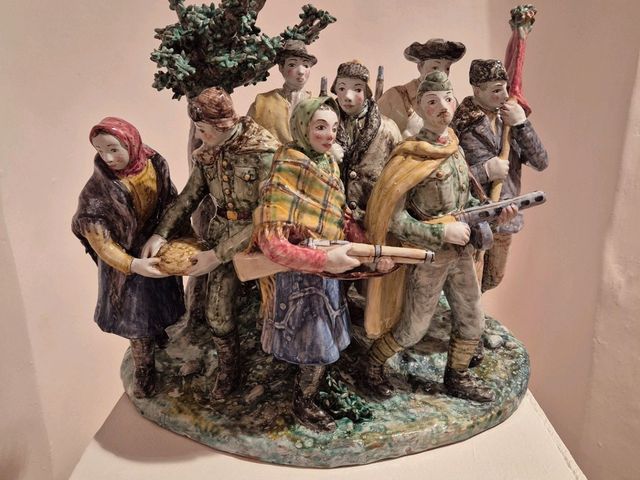 A gallery with a rotating cast of themes and artists!