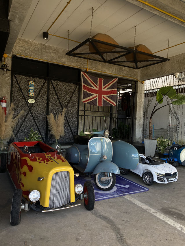 FACTORY HOTEL โรงแรมสำหรับคนชอบความวินเทจ